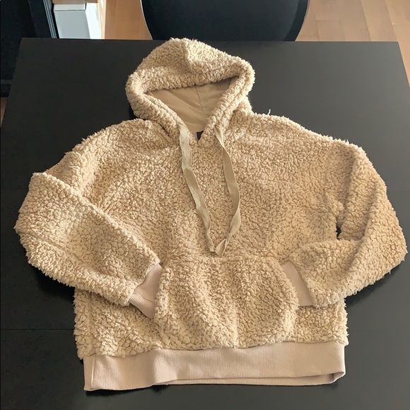 Cute camel Sherpa style sweater - Picture 1 of 3